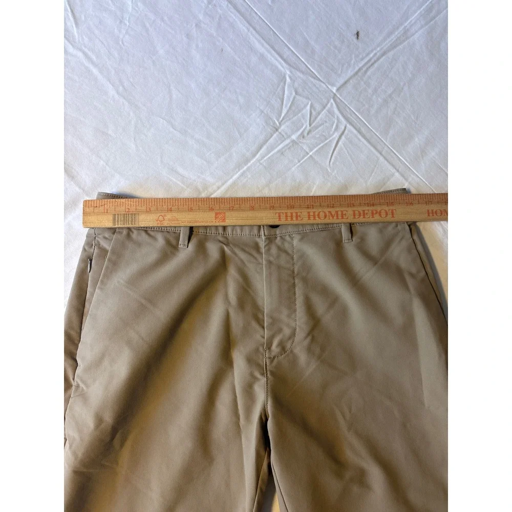 Banana Republic Core Temp Pants Mens 32x32 Khaki Straight Chino Golf